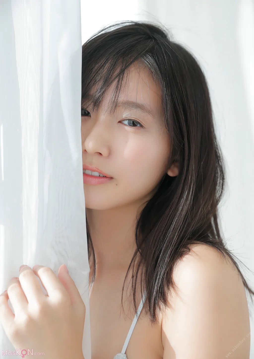 Shida Nene (志田音々)_ スピ／サン　グラビアフォトブック　ねねまる日和